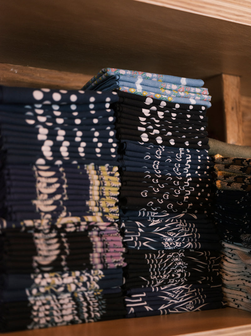 Kapital Fast Color Selvedge Fuji Mirrored Smile Bandana - Navy