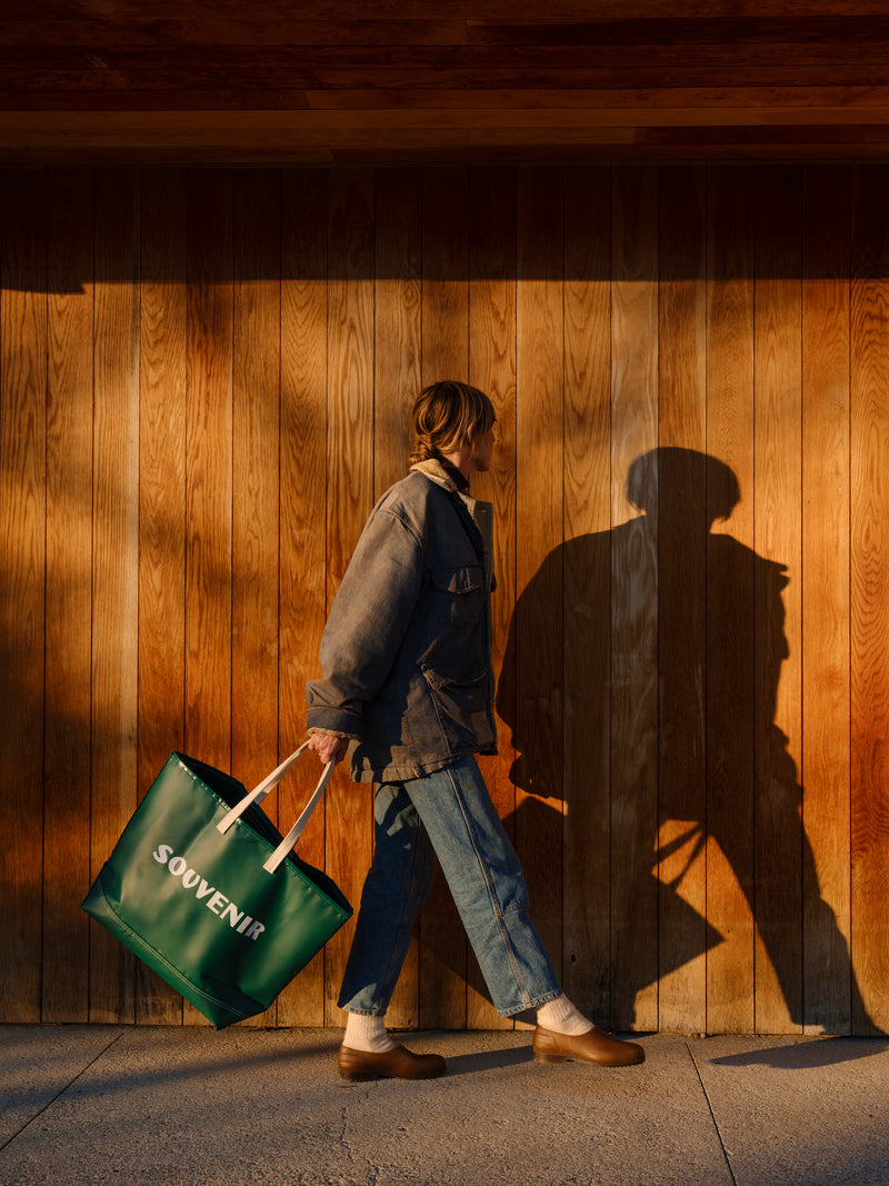 TOURISTS Vinyl Tote Bag