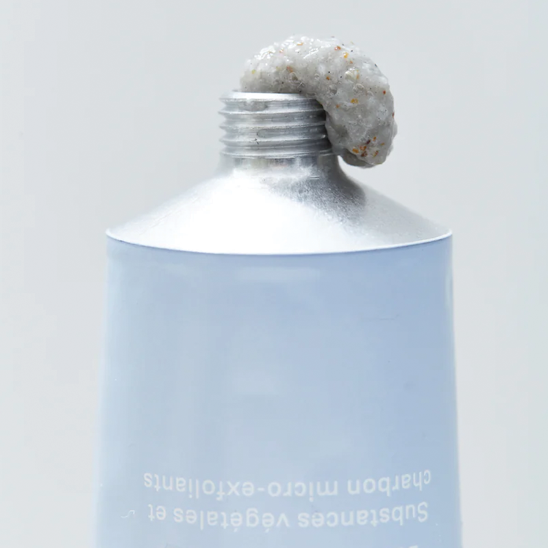 LESSE Refining Cleanser